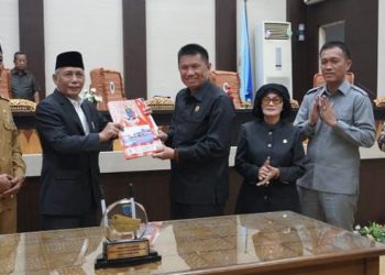Sidang paripurna DPRD OKI, Senin (7/11/2022)