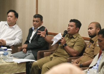 Almuniza saat acara diskusi manajemen Firefly dengan agen travel Aceh di Hotel Hermes Palace, Banda Aceh