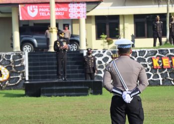 Upacara Hari Pahlawan ke - 77 di Lapangan Apel Polres Bangka
