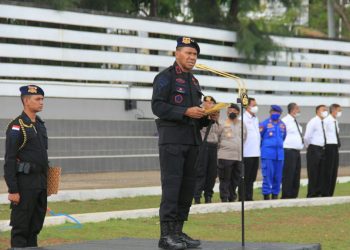 Kapolda NTT saat memimpin apel persiapan pengamanan G20 di Polda NTT