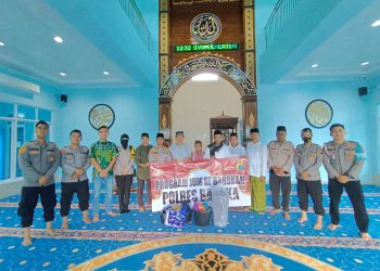 Personil Polres Bangka Lakukan Jum'at Barokah dimasjid Al Husna Kampung Jawa Sungailiat dan Masjid Al Uswah Parit Pekir Sungailiat Kabupaten Bangka