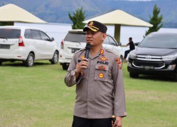 Kapolres Dairi AKBP Wahyudi Rahman, SH, S.I.K, MM memimpin pelaksanaan Apel Pengamanan Pesta Partangiangan dan budaya Luhut Bolon Parsadaan Ualu Turpuk Pomparan raja Silahisabungan Bolahan Amak debang Raja Tahun 2022