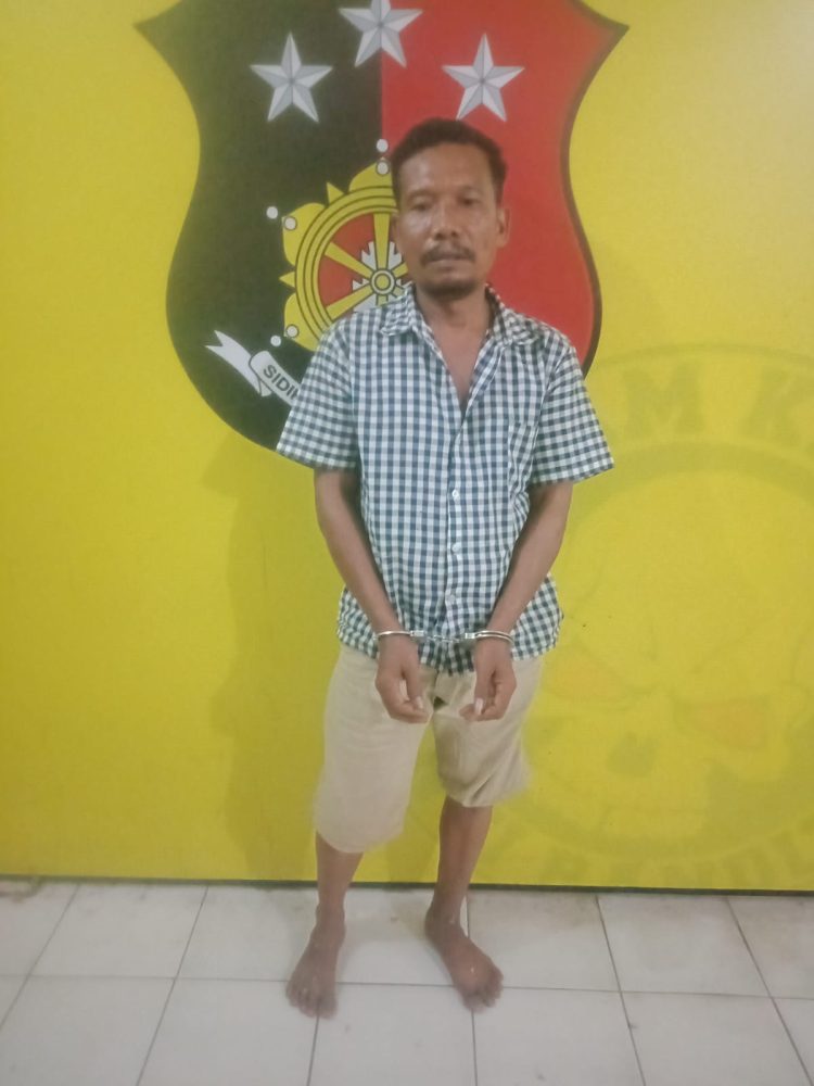 SN, (51) warga Blok 3, Dusun I Desa Sialang Taji, Kecamatan Kualuh Selatan, Kabupaten Labuhanbatu Utara diduga pelaku tindak pidana judi