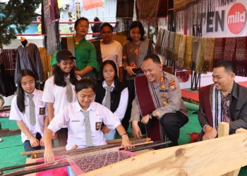 Kapolres Dairi saat Pengamanan Pesta Partangiangan dan budaya Luhut Bolon Parsadaan Ualu Turpuk Pomparan Raja Silahisabungan Bolahan Amak Sidebang Raja