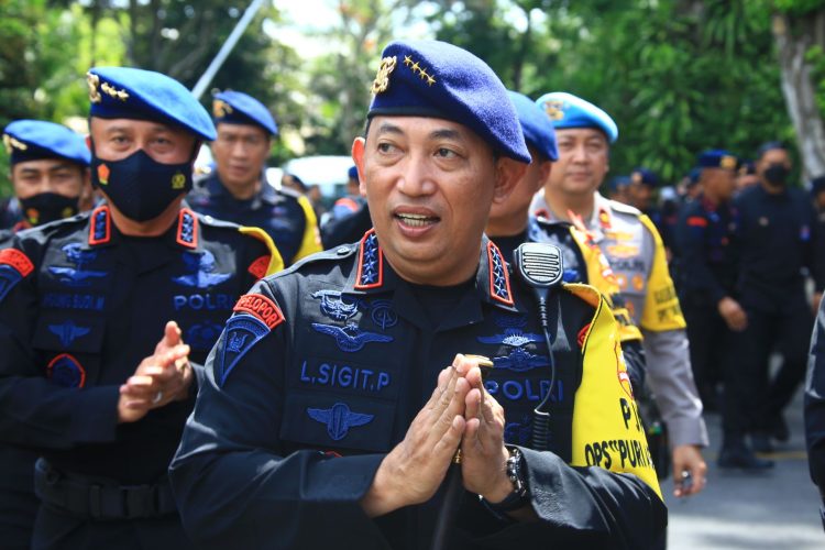 Kapolri Jenderal Listyo Sigit Prabowo menghadiri perayaan HUT Brigade Mobile (Brimob) ke-77