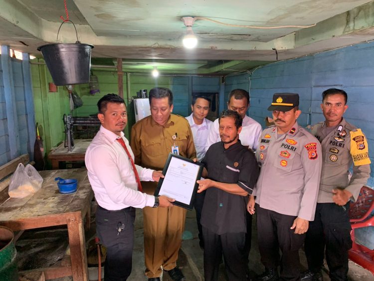 Kasat Reskrim Polres Gayo Lues AKP Zhia UL Archam, S.I.K mengandeng langsung Dinas Penanaman Modal dan Pelayanan Terpadu satu Pintu