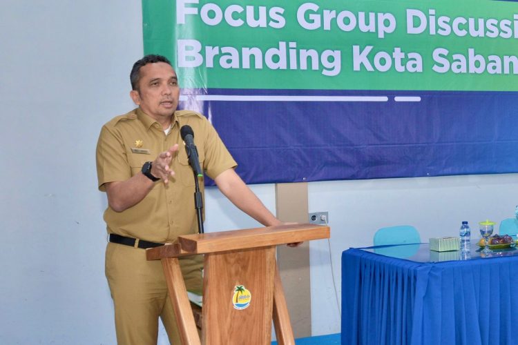 Pj Wali Kota Sabang, Reza Fahlevi ketika membuka Forum Group Discussion (FGD) Branding Kota Sabang yang digelar Dinas Pariwisata Kota Sabang