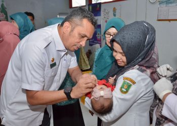 Pj Wali Kota Sabang Reza Fahlevi bersama Pj Ketua TP-PKK Kota Sabang Kamelia Nasri, mengunjungi Puskesmas Iboih Sabang untuk meninjau pelaksanaan posyandu