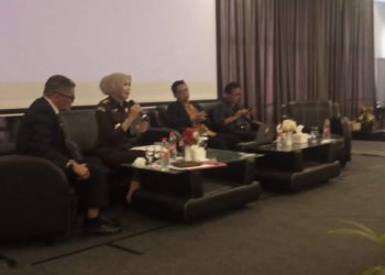 Giat acara Lembaga Swadaya Masyarakat di wilayah Sumatera selatan gelar acara rembuk bersama dalam rangka membahas peran serta masyarakat dalam pengawasan anggaran belanja baik dari APBN maupun APBD