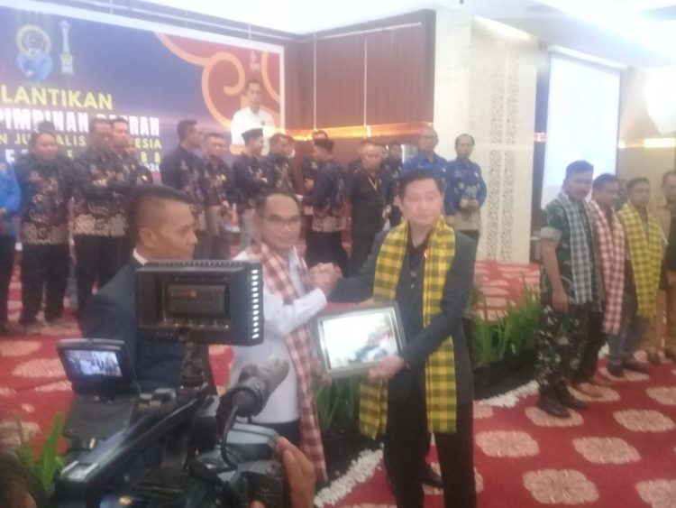 Ketua umum DPP PJI Hartanto menghadiri pelantikan pengurus ketua DPD PJI Sultra di kendari periode Tahun 2022-2026