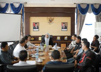 Penjabat (Pj) Bupati setempat, Fitriany Farhas AP. S.Sos.,M.Si memanggil 4 Pimpinan SPBU yang beroperasi