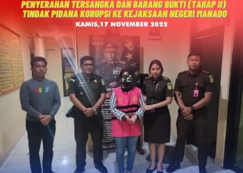 Satuan Reskrim Polresta Manado telah menyerahkan tersangka dan barang bukti (tahap II) dugaan tindak pidana korupsi kepada Kejaksaan Negeri (Kejari) Manado