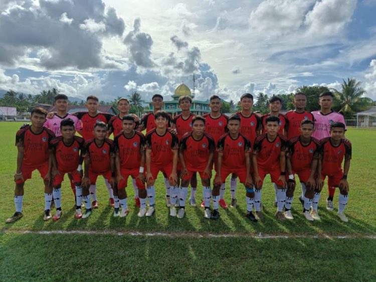 Tim Sepak Bola Kota Bitung Berhasil Masuk final setelah mengalahkan Tim Sepak Bola Kab. Talaud dgn skor akhir 1-0 di laga semi final