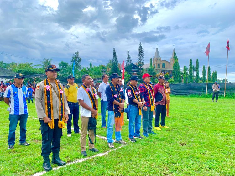 Acara Penutupan/Clossing Ceremony pada turnamen SMAK CUP III bertempat di Lapangan Sepak Bola Wolosambi, Desa Sawu, Kecamatan Mauponggo