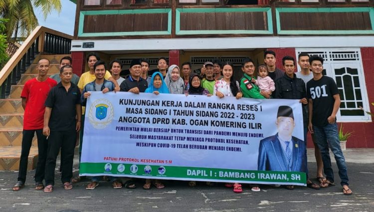 KETUA DPC Partai Demokrat KAB OKI BAMBANG IRAWAN, SH menggelar reses masa persidangan tahap 1 Tahun 2022 - 2023 di Kelurahan Sidakersa kec Kota Kayuagung Kabupaten Ogan Komering Ilir