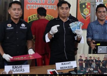 Tim Charlie Resmob On The Road (ROTR) berhasil mengamankan seorang lelaki tersangka pelaku pencurian bongkar rumah yang terjadi di Perumahan GPI Blok A 3 No.5 Kec. Mapanget