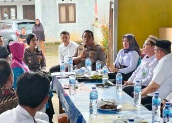 Kapolresta Manado Kombes Pol Julianto P. Sirait berkunjung ke Masjid Baitul Choir GPI