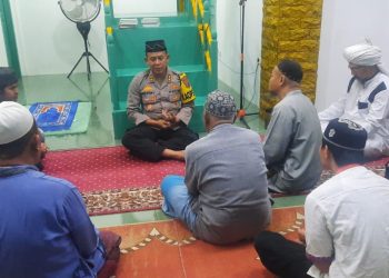 Kapolres Nias AKBP Luthfi, S.I.K menyampaikan Pesan-pesan Kamtibmas melalui kegiatan Safari Ibadah kepada Jema’ah