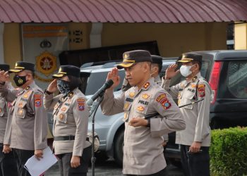 Kapolres Pematang Siantar AKBP Fernando SH S.I.K, pimpin apel kesiapan dan pengamanan tahap ke-II okupasi tanah garapan PTPN III Bangun, bertempat di Afdeling IV PTPN III Kebun Bangun