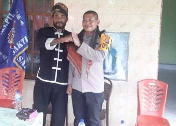 Kapolres Belu, AKBP Yosep Krisbiyanto, S.I.K, melaksanakan silaturahmi ke kediaman Ketua Ikatan Kera Sakti (IKS) cabang Belu di Weaituan