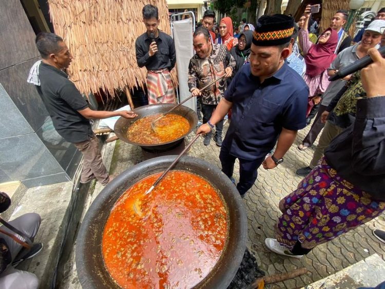 Beberapa kuliner Aceh untuk menyambut tamu, hingga penampilan kesenian Aceh yang disuguhkan