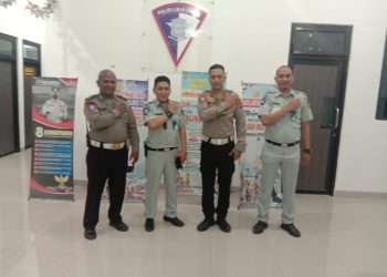 Kepala Operasional Jasa Raharja Cabang Nusa Tenggara Timur (Ka Opsnal JR NTT) Eko Mulyanto, beserta Bayu Bagus, Mobile Service (Penanggung jawab bidang Claim JR NTT) dan Rahmadoni (Ka JR Kab TTU) melakukan kunjungan kerja ke Satpas ruang kerja Kasat Lantas Polres TTU