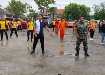 Polsek Kalidoni Palembang menggelar olahraga senam bersama tiga pilar kecamatan Kalidoni guna untuk menjalin silaturahmi
