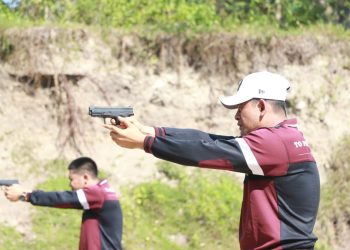 Kapolres Lhokseumawe, AKBP Henki Ismanto, SIK memimpin kegiatan pelatihan kemampuan menembak personel di lapangan tembak Polres Lhokseumawe