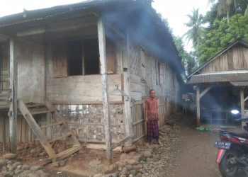 Kondisi Rumah Pasangan suami istri munziri dan jahronah yang bertempat tinggal di pekon maja dusun induk meminta perhatian kepada dinas perintahkan Daerah Kabupaten Tanggamus