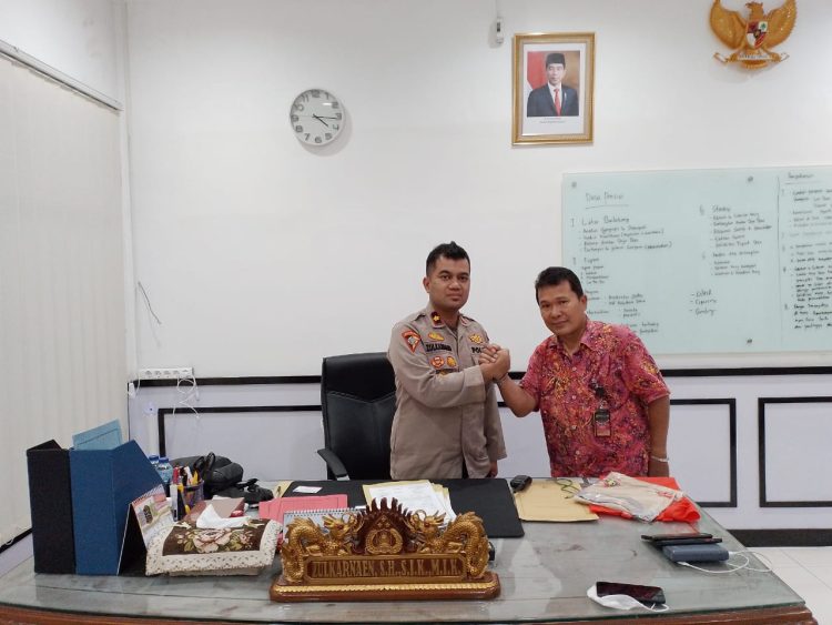 Pertemuan Silahturahmi Jurnalis Mitra Polri Robert Hutagalung dengan Kapolsek Cileungsi Kompol Zulkarnaen, S.H.,S.I.K.,M.I.K