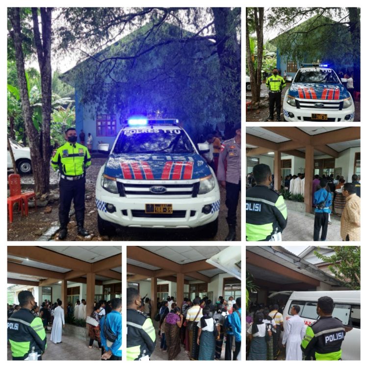 Dua orang Personil Sat Lantas Polres TTU, Briptu Taufik Irawan dan Bripda Robert Tanines dalam pengamanan dan pengawalan Jenazah Pater Kornelis Dosi, SVD menggunakan mobil
1 (Satu) unit ranmor R4 Satuan Lalu Lintas