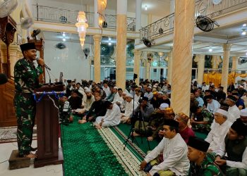 Dandim 0103/Aut Letkol Inf Hendrasari Nurhono S.I.P., M.I.P., bersama rombongan kembali melaksanakan kegiatan rutin setiap hari GSM (Gerakan Subuh di Masjid), GSM yang ke 135 kali ini dilaksanakan di ” Mesjid Syuhada Gampong Jawa Lama