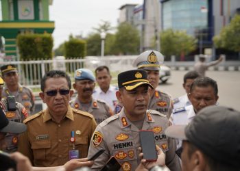 Kapolres Lhokseumawe meresmikan Voice announcer dalam program revitalisasi edukasi tertib berlalu lintas yang berlangsung di simpang empat tugu BPD Aceh Syariah, Desa Simpang Empat