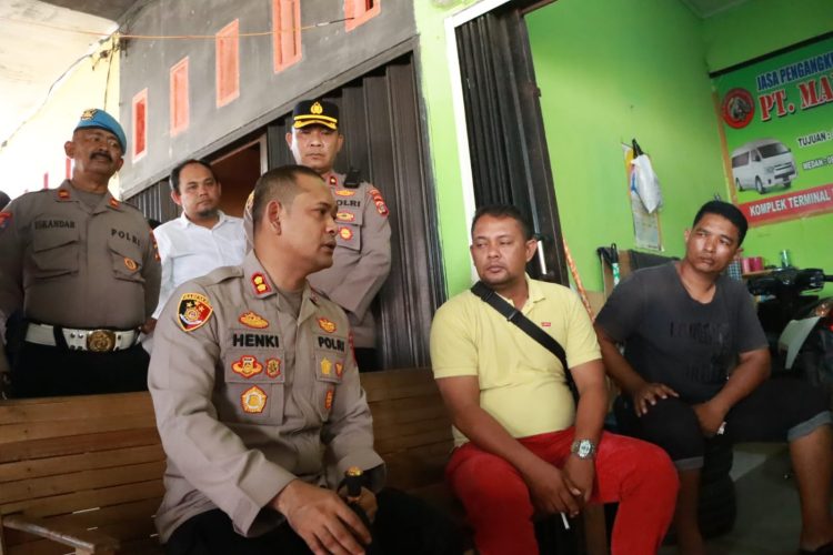 Kapolres Lhokseumawe AKBP Henki Ismanto, S.I.K turun langsung bersama jajaran ke lokasi terminal baru di jalan Pase, Desa Keude Aceh, Kec. Banda Sakti