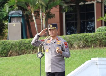 Kapolda Kaltim, Irjen Pol. Drs. Imam Sugianto, M.Si, memimpin Apel Pagi seluruh personil Polri dan ASN Polda Kaltim