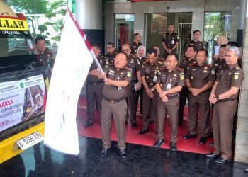 Kejaksaan Tinggi (Kejati) Sumsel kirimkan bantuan sebagai bentuk kepedulian kemanusian terhadap korban Gempa yang melanda Kabupaten Cianjur