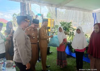 Dalam rangka menyongsong Hari Kesetiakawanan Sosial Nasional (HKSN) ke-58 (Desember 2022), Dinas Sosial Kabupaten Ogan Komering Ilir (OKI) mengadakan Bakti Sosial Sunatan massal dan berbagi Bansos