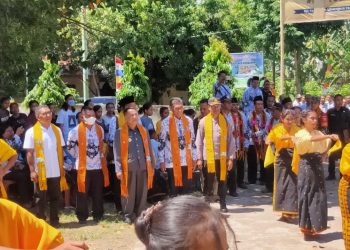 Penyelenggaraan Upacara Hari Ulang Tahun (HUT) ke-77 PGRI dan Hari Guru Nasional tingkat Kabupaten Nagekeo