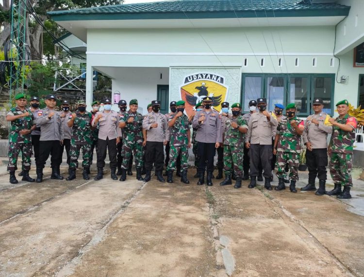 Apel Pagi bersama Pasukan DOBRAK Kepolisian Sektor (Polsek) Lobalain dan Komando Rayon Militer (Koramil) 1627-01 Ba'a
