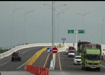 Tim Direktorat Pengamanan Objek Vital (Pamobvit) Polda Sumatera Selatan melaksanakan patroli dan pengawasan untuk mengecek kondisi jalan tol Palembang-Lampung menghadapi musim liburan