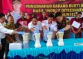 Direktorat Reserse Narkoba (Ditresnarkoba) Polda Sumsel (Sumatera Selatan), musnahkan barang bukti narkotika jenis sabu seberat 1.040,03 gram dan pil ekstasi 200 butir