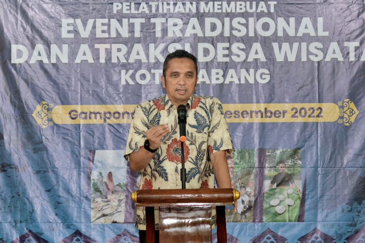 Dinas Kebudayaan dan Pariwisata (Disbudpar) Aceh, melalui Bidang Pengembangan Destinasi menggelar pelatihan pembuatan event tradisional dan atraksi di desa wisata di Kota Sabang