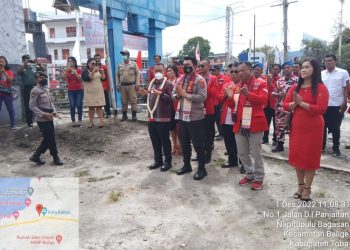 Kapolres Toba AKBP Taufiq Hidayat Thayeb dan Ketua DPC PBB Provinsi Sumatera Utara menghadiri pelantikan pengurus DPC dan Ketua Pimpinan Anak Cabang (PAC) Pemuda Batak Bersatu (PBB) Toba
