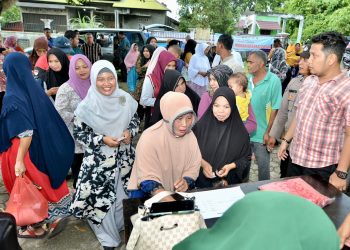 Disperindagkop dan UKM Sabang, kembali menggelar pasar murah di tiga titik di Kota Sabang sebagai upaya menekan laju inflasi dan menjaga stabilitas harga kebutuhan pokok