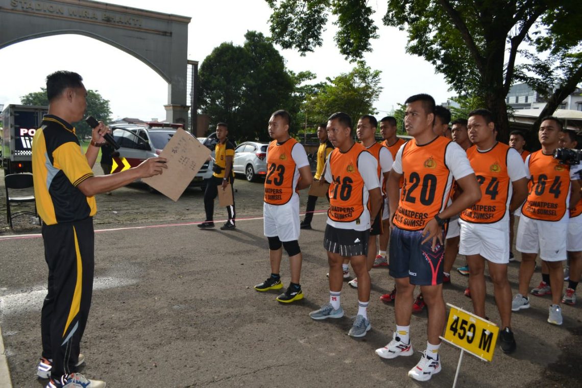 SDM Polda Sumsel Melaksanakan uji kesamaptaan jasmani seleksi pendidikan Sekolah Bintara Polisi (SBP) dari Tamtama ke Bintara T.A