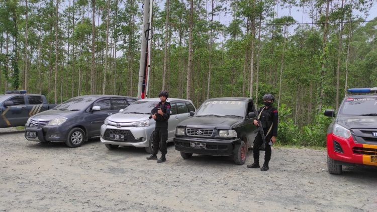 Satgas Ops Nusantara Polda Kaltim Regu A melaksanakan patroli sambang kamtibmas serta pengamanan di beberapa titik penting di kawasan Ibu Kota Negara