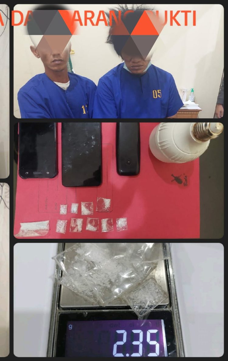 SA (36) dan FA (38) turut diamankan bersama sejumlah Barang Bukti (BB) yakni 10 (sepuluh) paket yang diduga berisikan Narkotika Bukan Tanaman Sabu dengan Berat Kotor 2,35 (dua koma tiga puluh lima) Gram