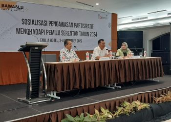 Pembukaan Sosialisasi Pengawasan Partisipatif Pada Pemilu 2024. Hadir dalam kegiatan tersebut : Komisioner Bawaslu OKI : IKHSAN HAMIDI S.Ag M.Pdi (Ketua). M. FAHRUDIN. AYONG HENDRA S.Ag. HADI IRAWAN SH.I