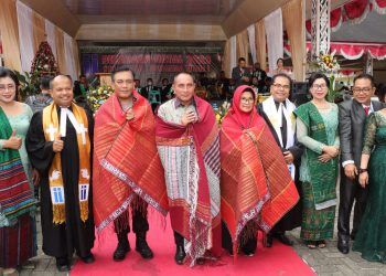 Kapolda Sumut Irjen Pol Drs. R.Z Panca Putra Simanjuntak M.Si menghadiri undangan Perayaan Natal HKI Daerah I Sumatera Timur I Tahun 2022, yang dilaksanakan di Lapangan Adam Malik Pematang Siantar