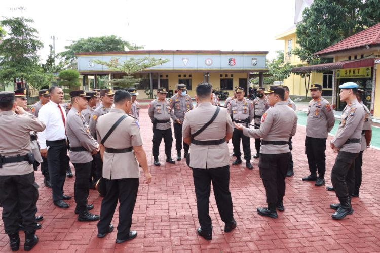 Analisa Evaluasi (Anev) seluruh Pejabat Utama (PJU) Polres Simalungun di ruangan terbuka, Lapangan Apel Mako Polres Simalungun
